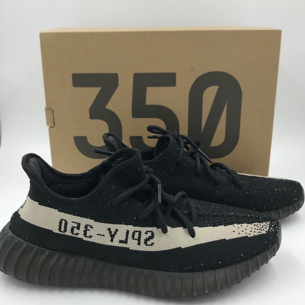 ❤️SOLD❤️Authentic Yeezy Boost 350 V2 “Oreo” - Picture 1 of 8
